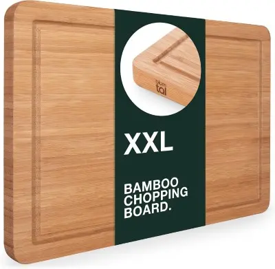 champiñones rellenos. Patatas gratinadas. sándwich de tofu